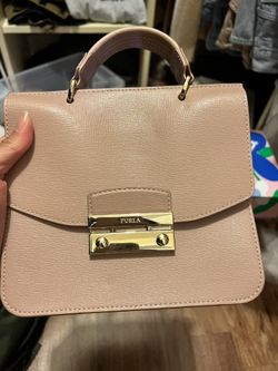 Furla Metropolis