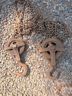 Yale Chain Block Hoist Pair with Chain