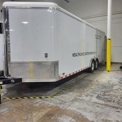 Enclosed Trailer 26 Foot