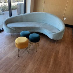 Round Couch 