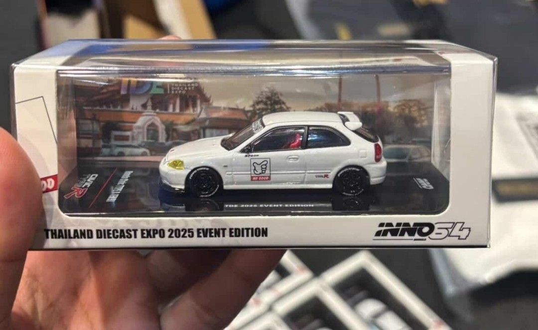 Inno64 TDE 2025 Honda Civic Type R EK Toys Diecast