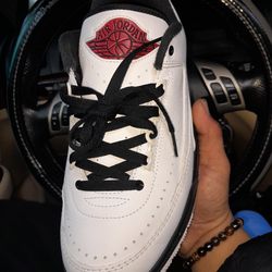 Two brand new Air Max without the Box Gray dn8 size 10 blue dn8 size 9 Jordan sneakers worn one time size 9