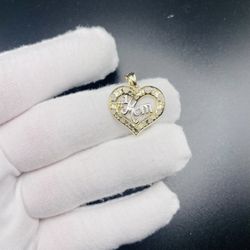 10K Mom Heart Pendant
