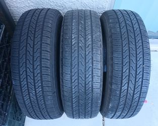 Size 205/70/15 Firestone Touring tires