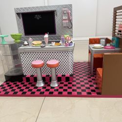 Our Generation  18 Inches Dolls Metro Diner Restaurant 