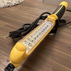 New Magnetic Corded LED Work Light With Hooks