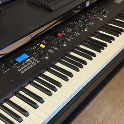 Yamaha CP88 - MINT