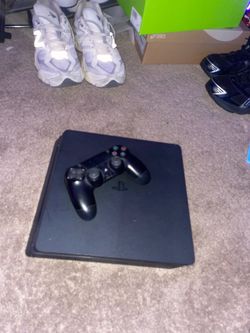PlayStation 4 Slim Console with Controller