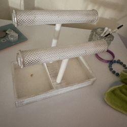Bracelet Stand