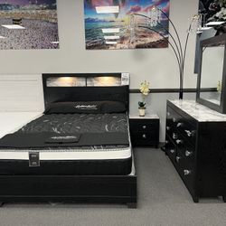 4PC Black Queen Bedroom Set w/ Lights 