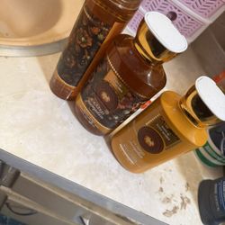 Vendo Unas Lociones. 