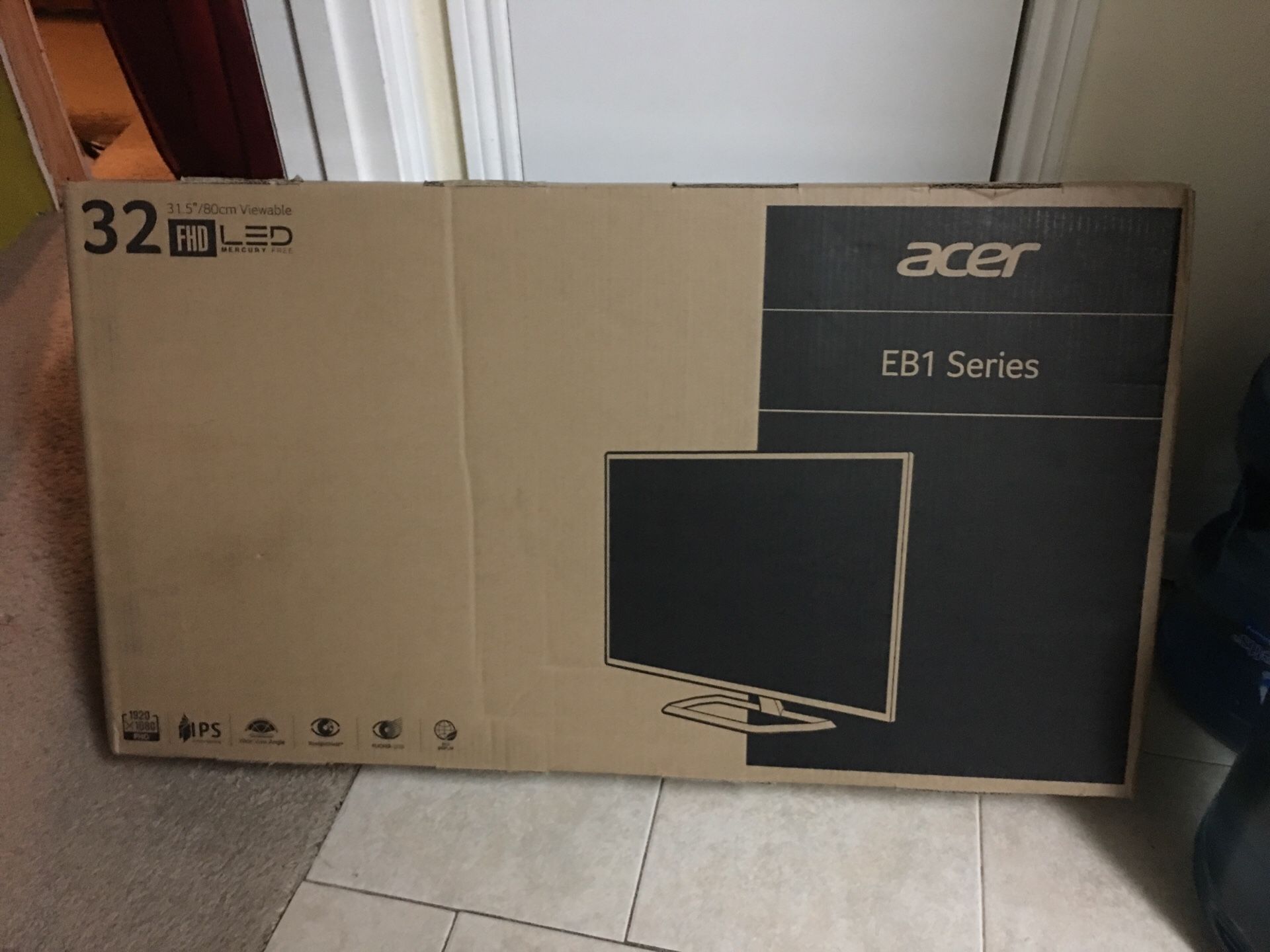 Monitor acer 32”