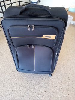 CLEAN 35” soft side suitcase