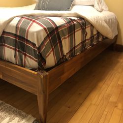 King Sized Casper Bed and Bed Frame Set 