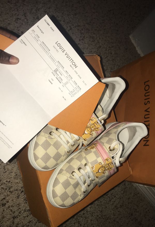 Louis Vuitton box with dust bag for Sale in Houston, TX - OfferUp