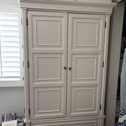 Beautiful Dresser 
