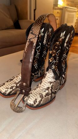 Only Snakeskin boots for woman size 8