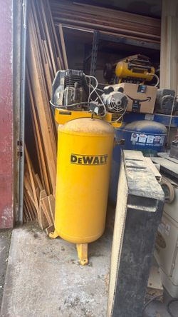 DeWALT compressor