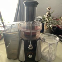 Oster Juicer 