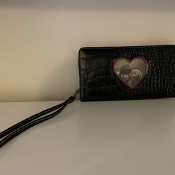 Semi New Liz Claiborne Black Women’s Zip Around Wallet