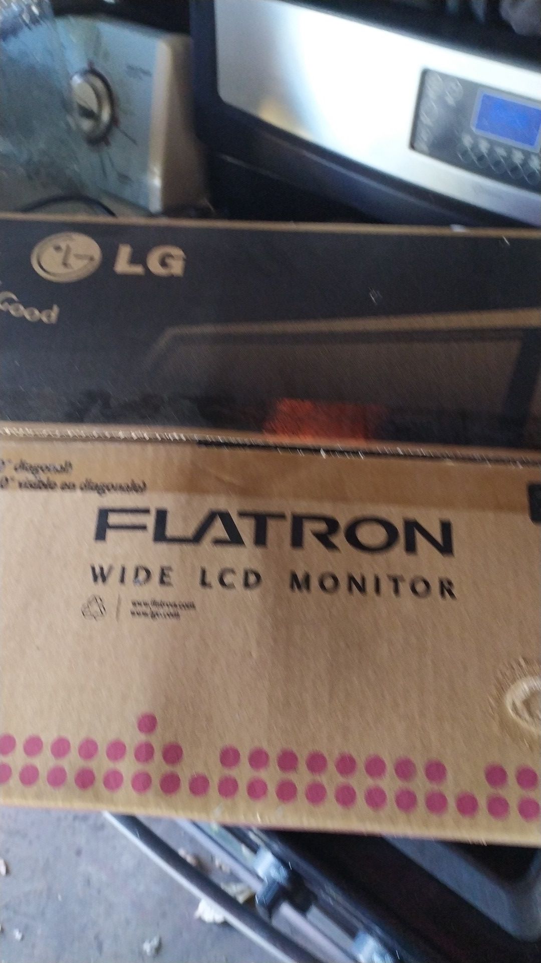 LG flatron wide LCD monitor