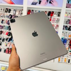 iPad Pro 6th gen 12.9inch 256gb m2