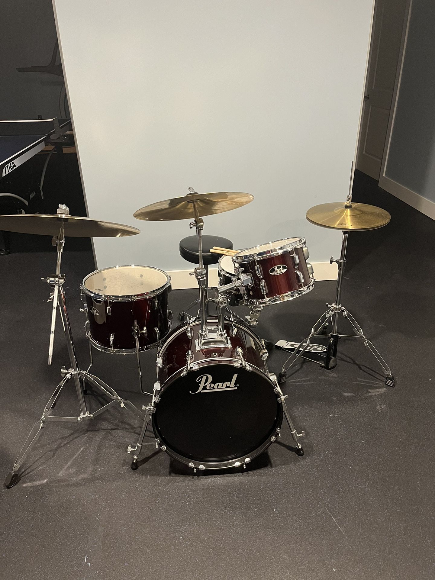 Pearl Roadshow Full Size Jazz Drum Set + Sabian XSR 22’ Ride (Can Sell Separately)