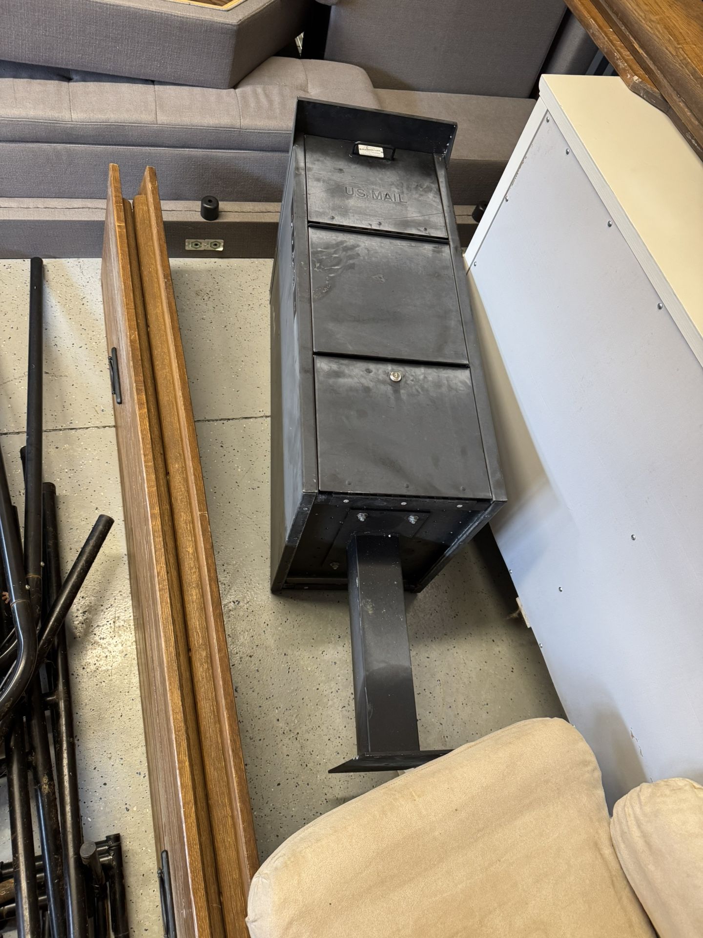 Heavy commercial Mailbox