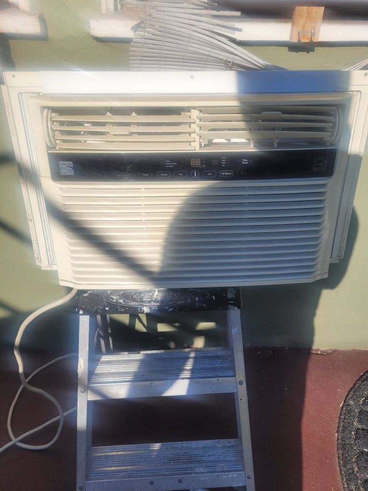 AC unit Used , But Still Works