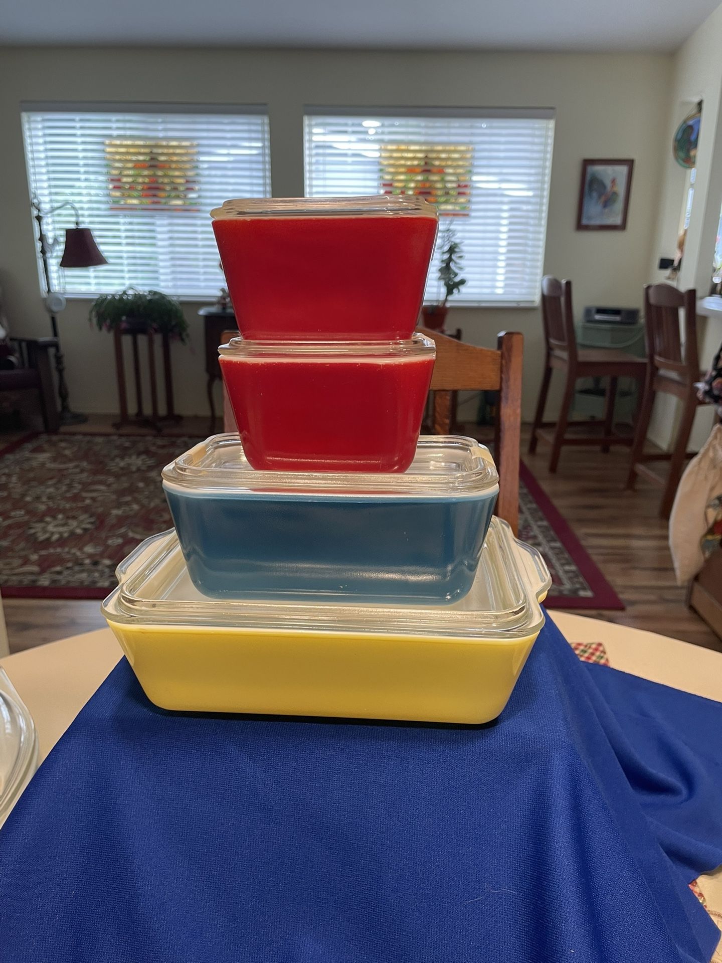 Pyrex 1950’s Mid Century Modern “Primary Colors” Fridge Set With Wide Bands.