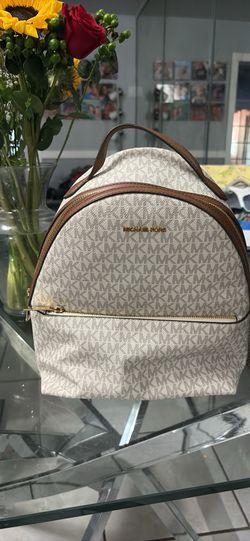 Michael Kors Bookbag !