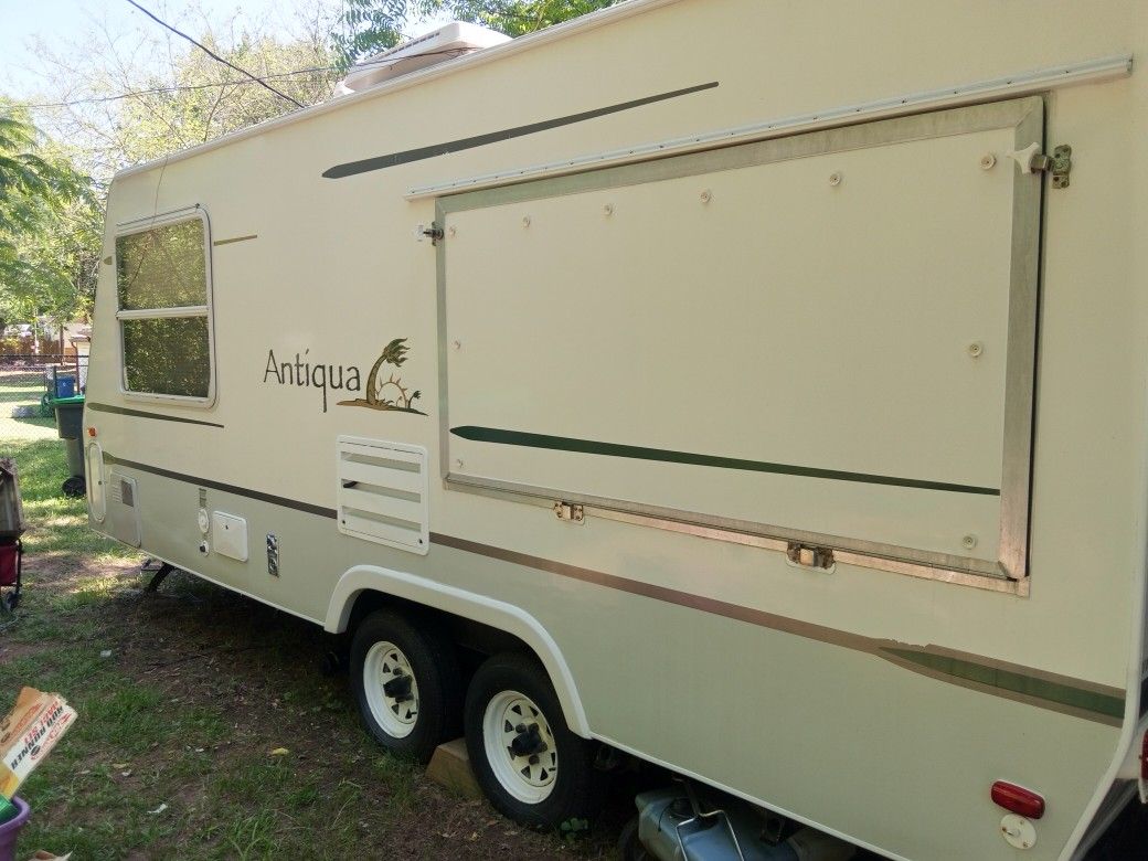 2004 Starcraft Antiqua 215sb