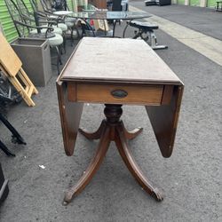 Expanding End Table 