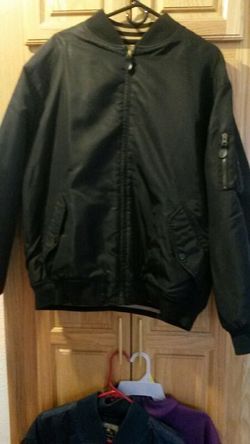 Men's Footlocker brand jacket/reversible size Large