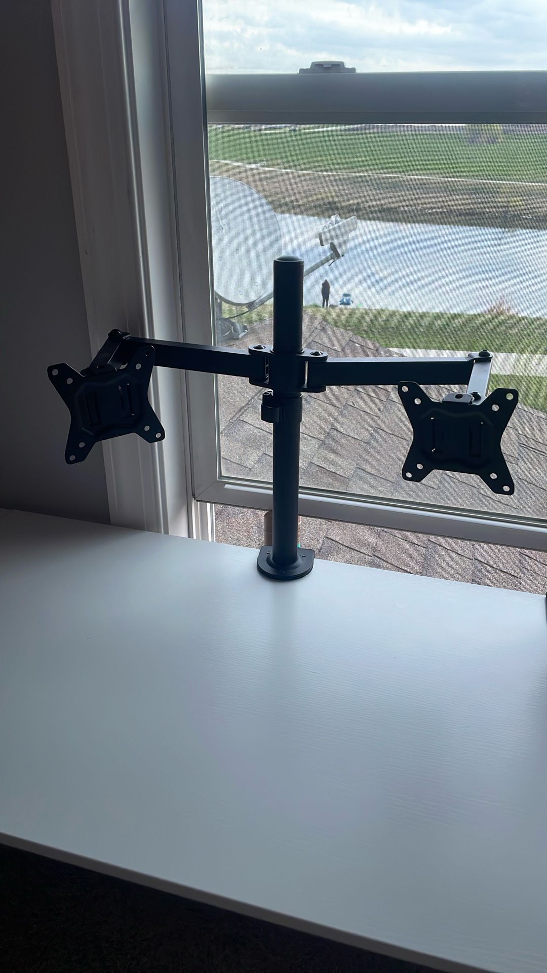 Double Monitor Arm
