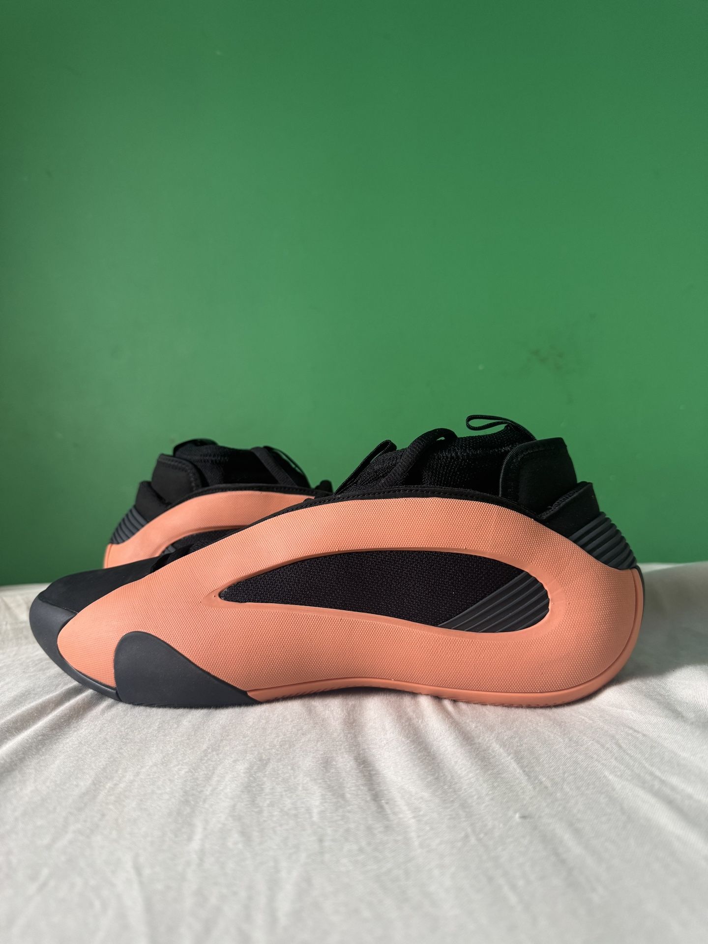 Adidas Harden Vol. 8 Sculpt Size 10.5