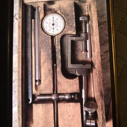 Vintage LS Starrett No. 196 Universal Dial Test Indicator Set Comp. Original Wooden Case 