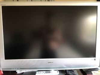 Sony Flat Screen TV w Remote - HD High Definition 