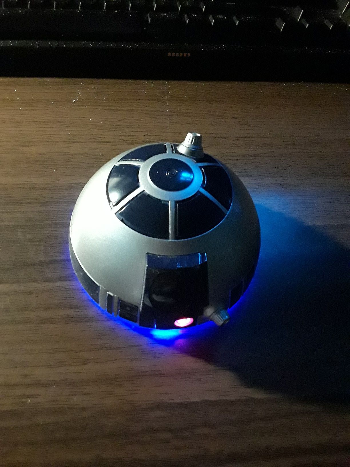 Star wars R2-D2 wireless Bluetooth speaker