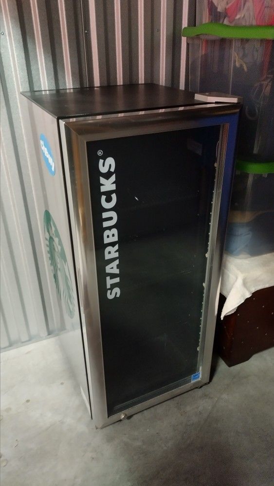 Selling Fridge... Bought For 200 telling For Best Offer for Sale in