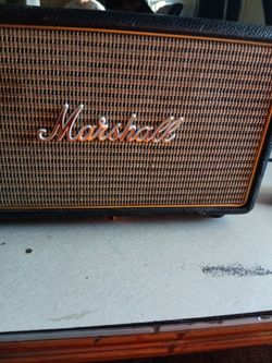 Marshall Bluetooth shelf speaker