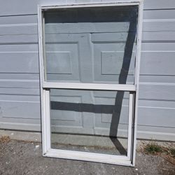 Vinyl Window 34x52 Single Hung 