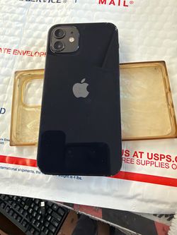Apple iPhone 12 64GB – 85% Battery – Unlocked – Earbuds & Case – $165