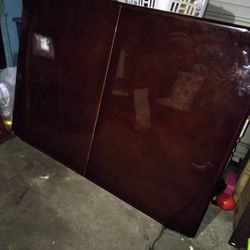 Glossy Cherry Wood Table 