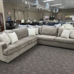 FREE DELIVERY Big Taupe Sectional Couch 