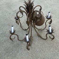 Chandelier 