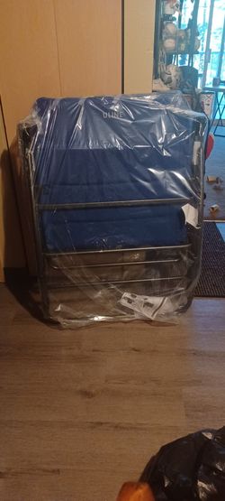 Uline folding rocking chair