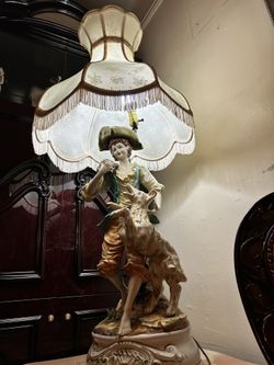 Vintage Procelain Figurine Lamp