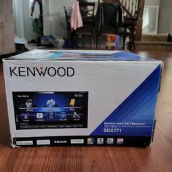 Kenwood DDX 771 Monitor With DVD Receiver