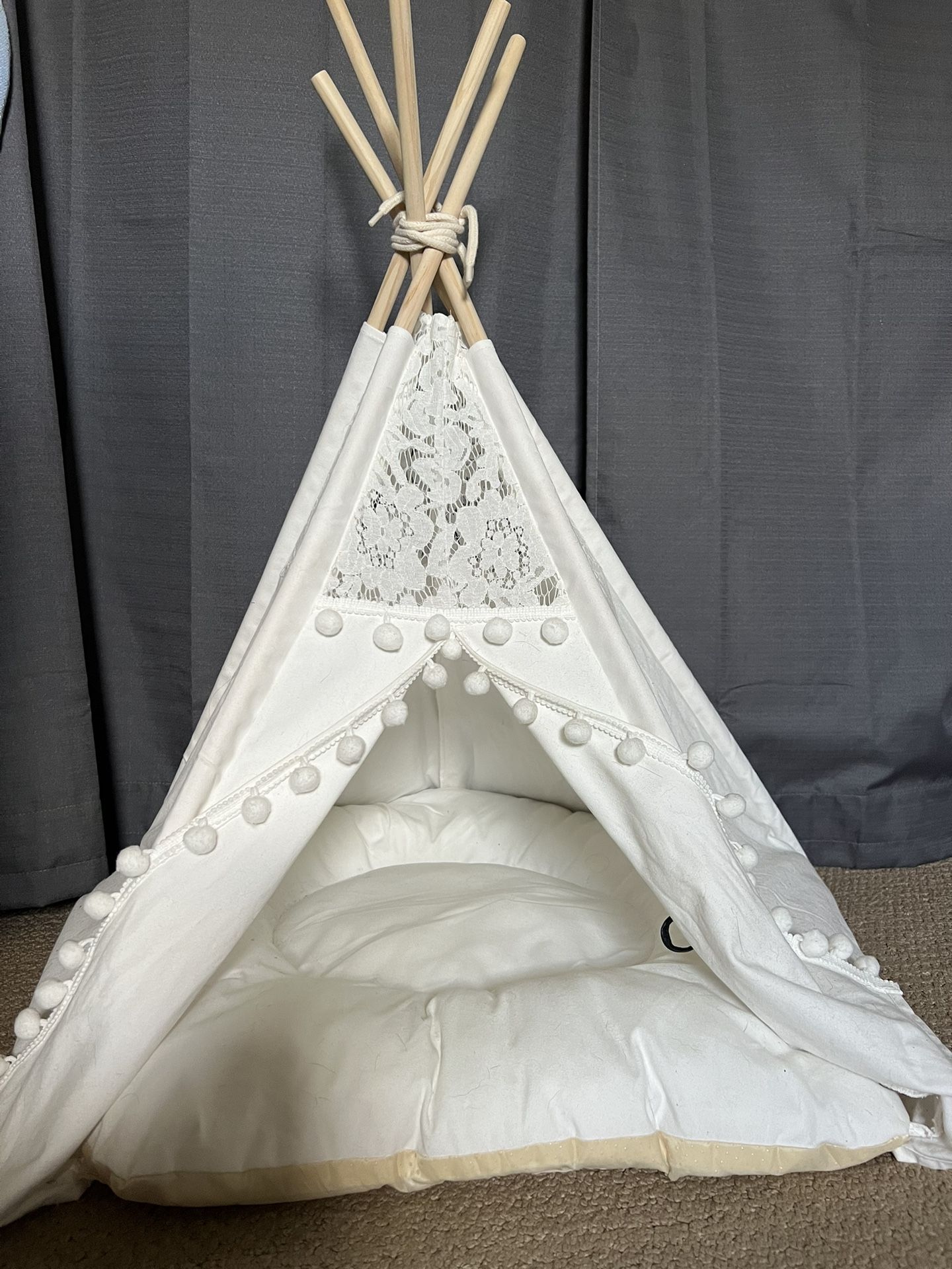 Dog Tent ( white)